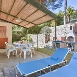 아파트 Villaggio La Serra - Con Giardino
